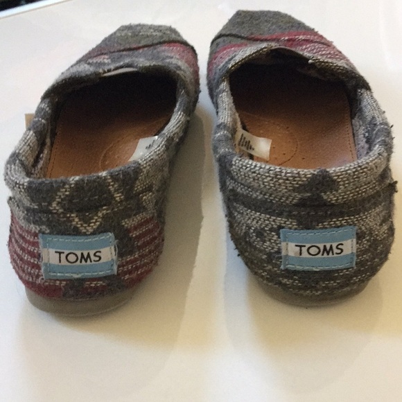TOMS southwestern textile print gray wine flats western boho vibe size 7 - Picture 7 of 10